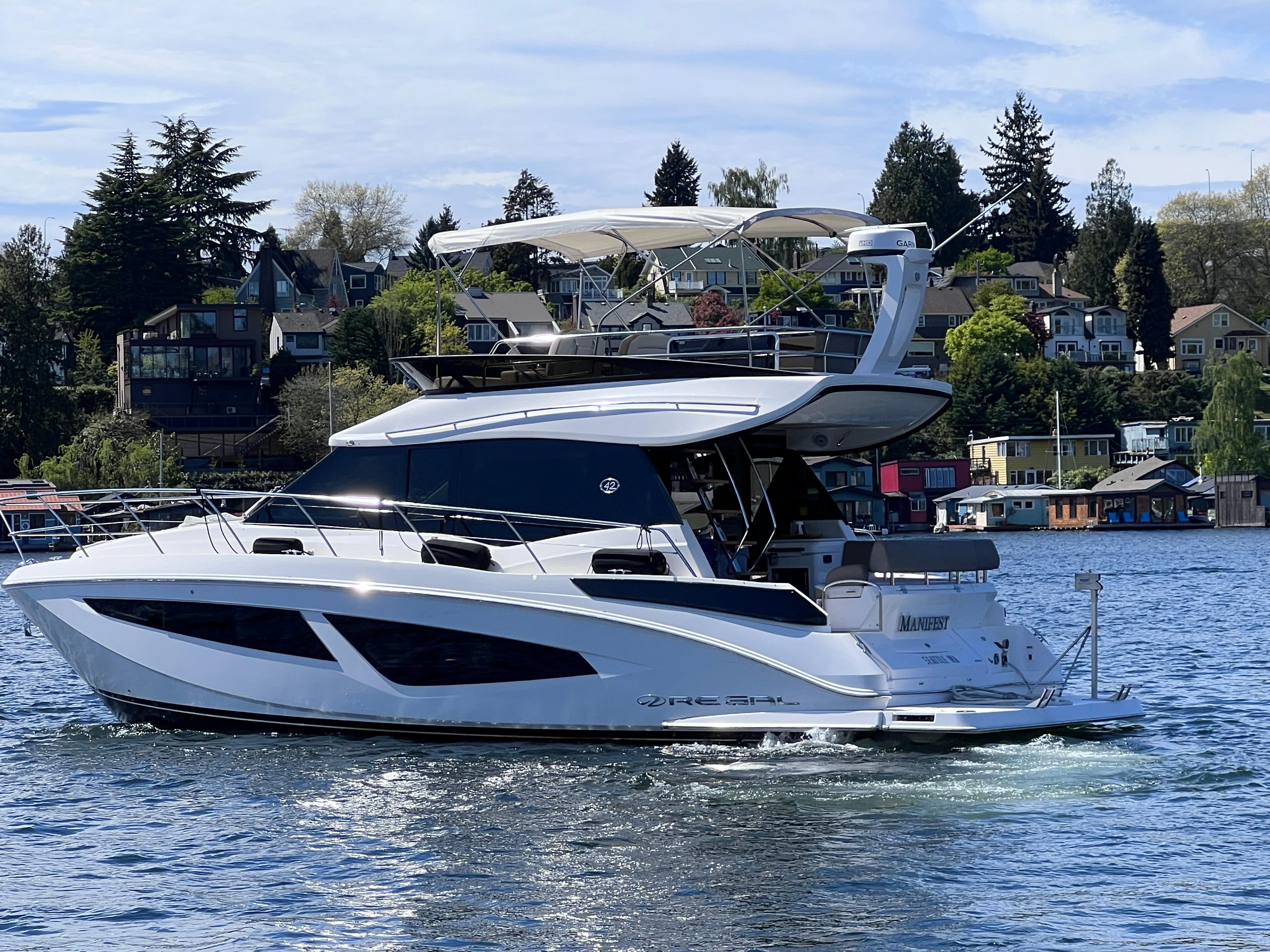 2017 Regal 42 Fly Flybridge for sale - YachtWorld