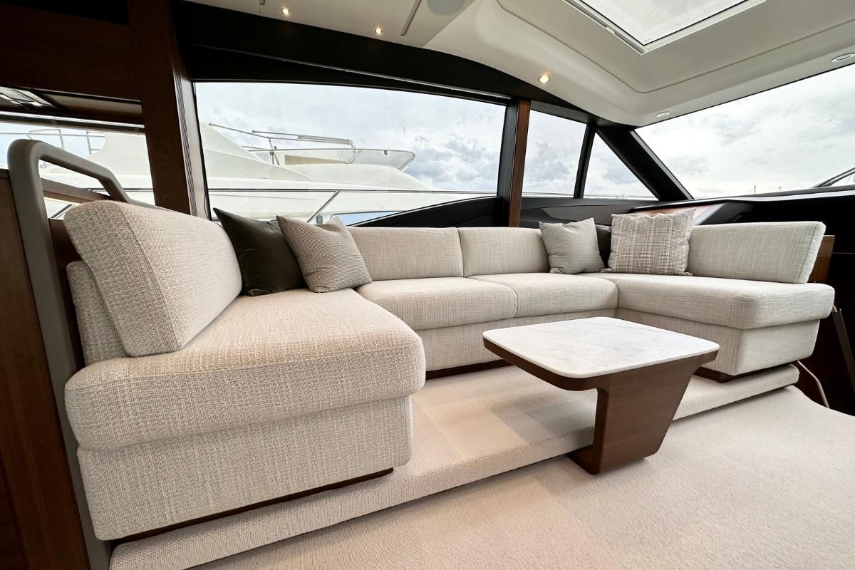 2023 Princess 62 