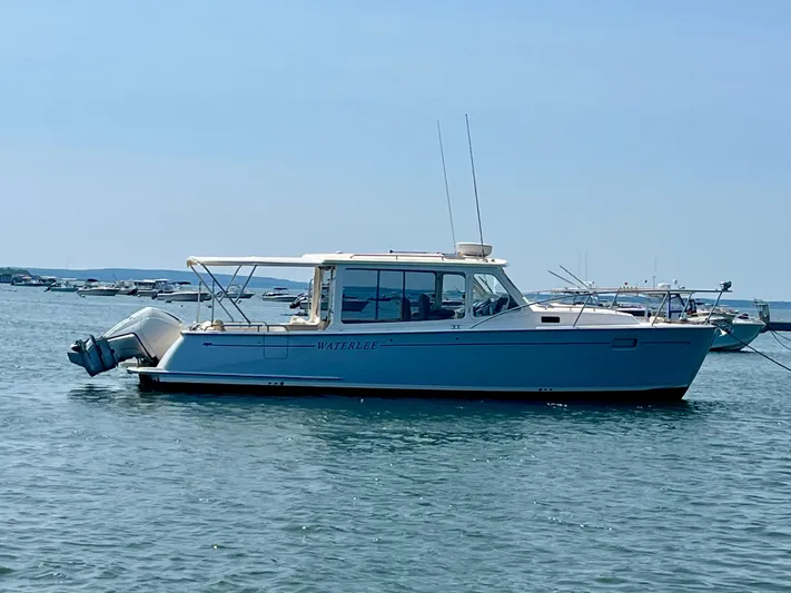 Waterlee Yacht Photos Pics 