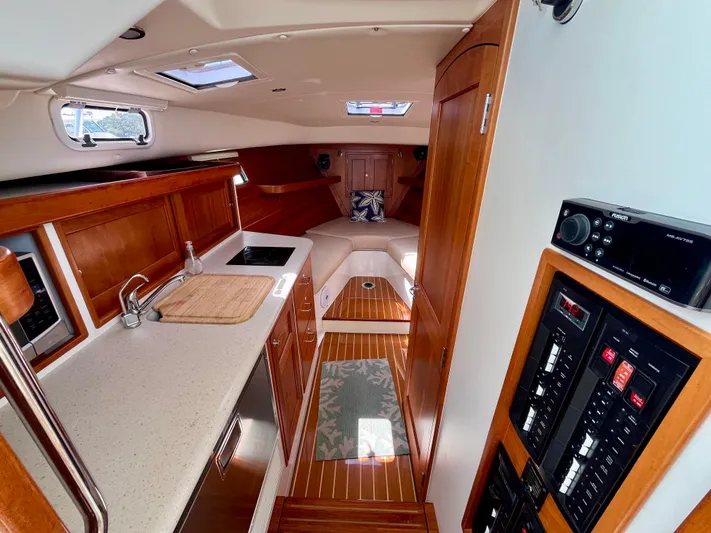 Waterlee Yacht Photos Pics 