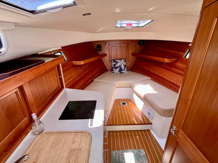 Waterlee Yacht Photos Pics 