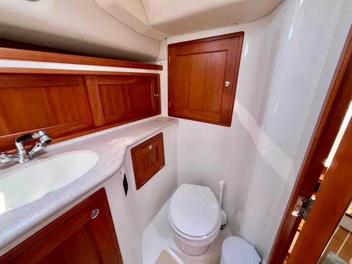 Waterlee Yacht Photos Pics 