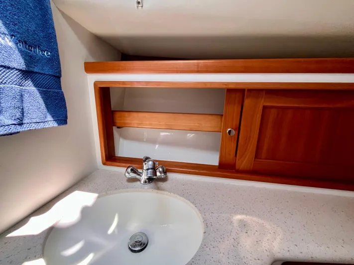 Waterlee Yacht Photos Pics 