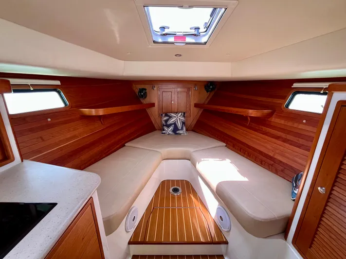 Waterlee Yacht Photos Pics 