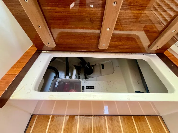 Waterlee Yacht Photos Pics 