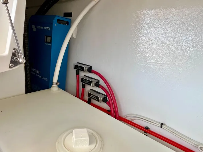 Waterlee Yacht Photos Pics 