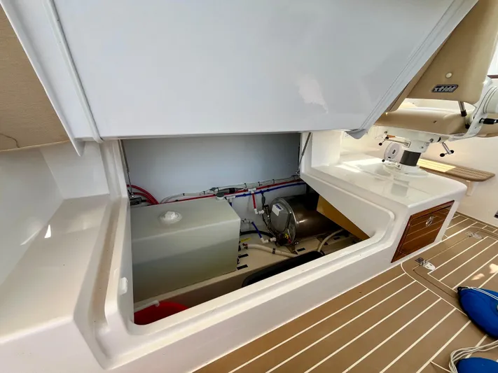 Waterlee Yacht Photos Pics 