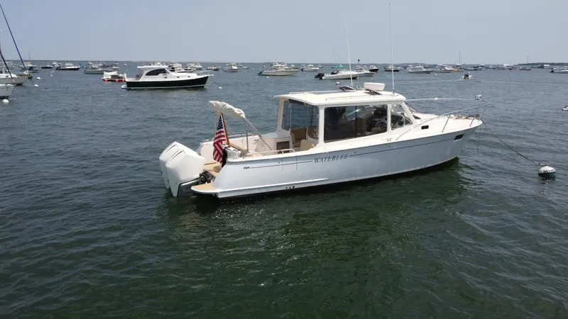 Waterlee Yacht Photos Pics 