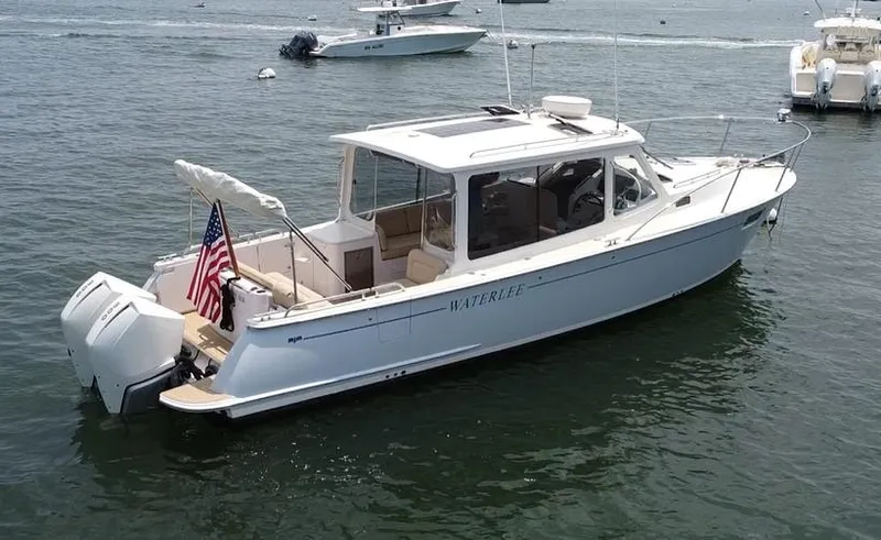 Waterlee Yacht Photos Pics 