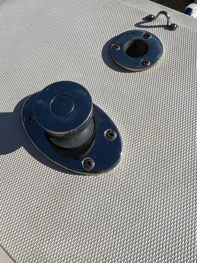  Yacht Photos Pics Close-up of 2015 Hunt Yachts Harrier Sport deck fittings.