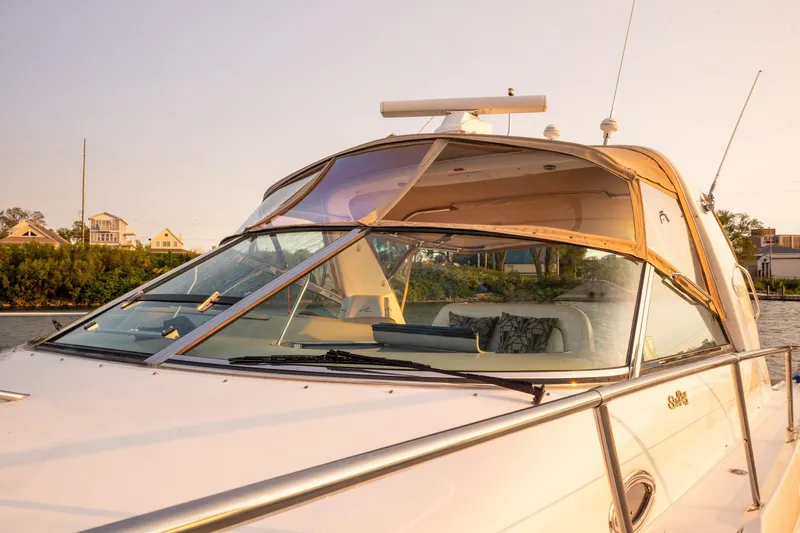  Yacht Photos Pics Windshield