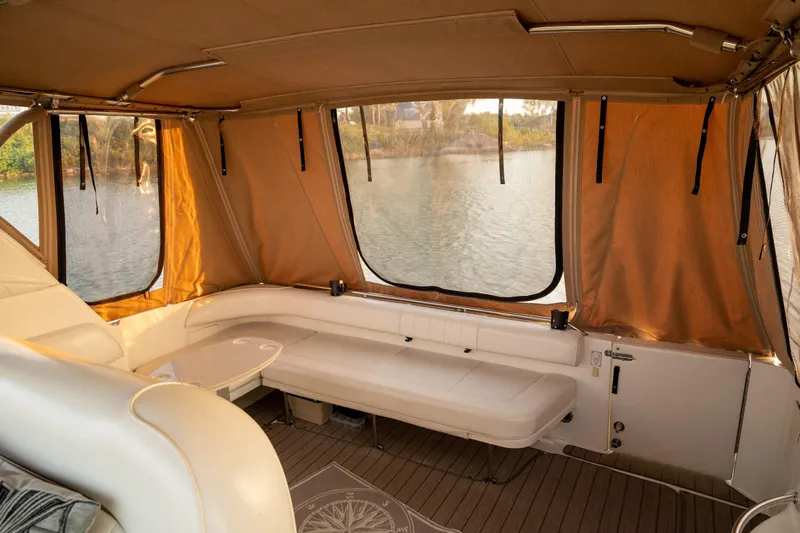  Yacht Photos Pics Aft Curtain