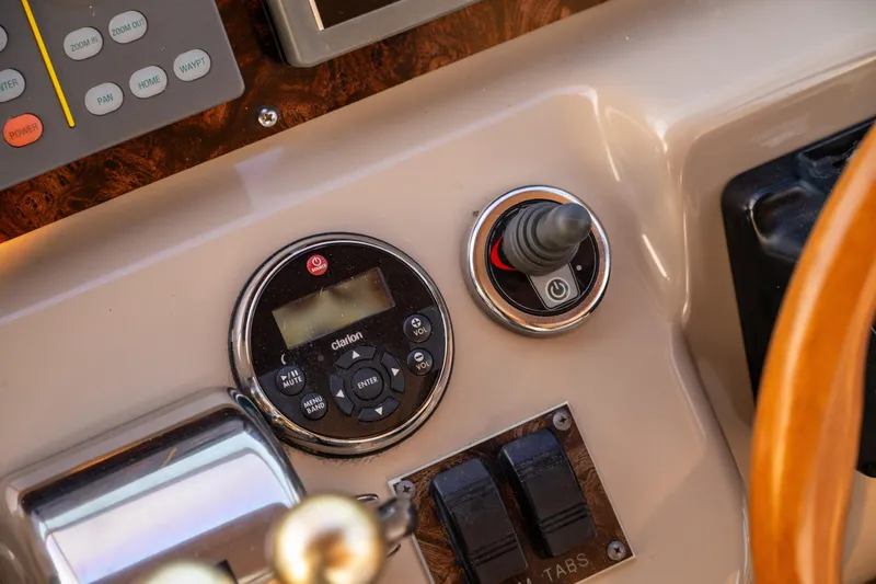  Yacht Photos Pics Bow Thruster and Stereo Controls
