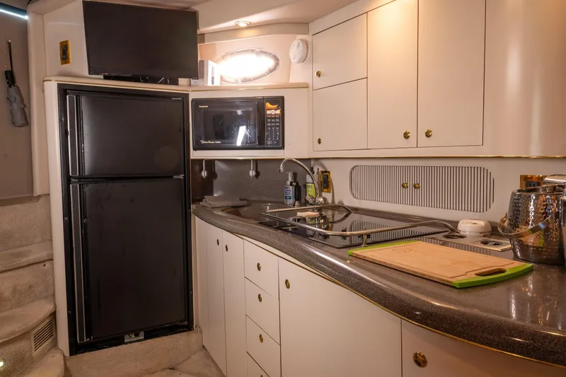  Yacht Photos Pics Galley Amenities