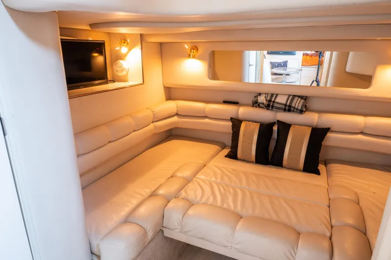  Yacht Photos Pics Queen sized aft berth