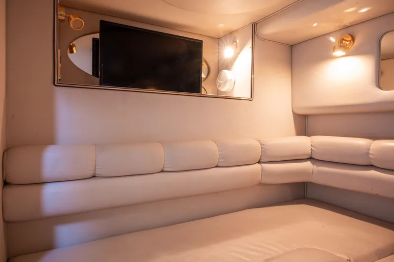  Yacht Photos Pics Aft TV