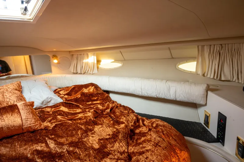  Yacht Photos Pics Portholes