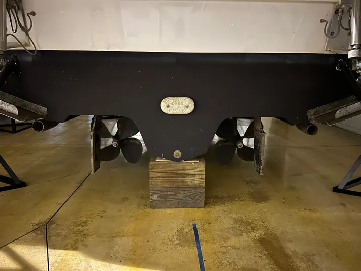  Yacht Photos Pics Transom