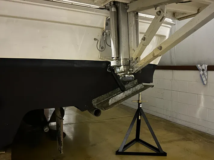  Yacht Photos Pics Starboard Quarter View