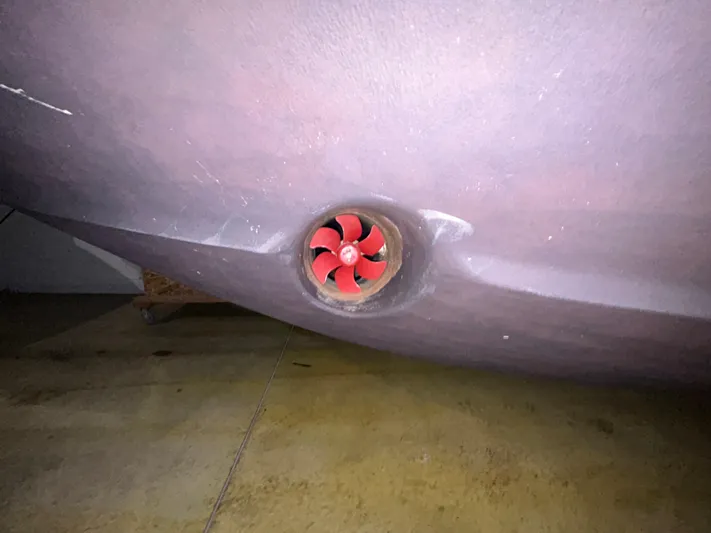  Yacht Photos Pics Bow Thruster