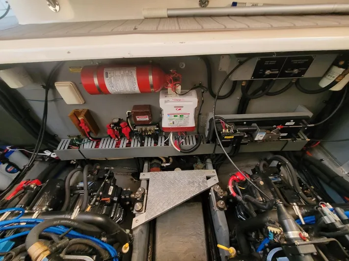  Yacht Photos Pics Engineroom bulkhead