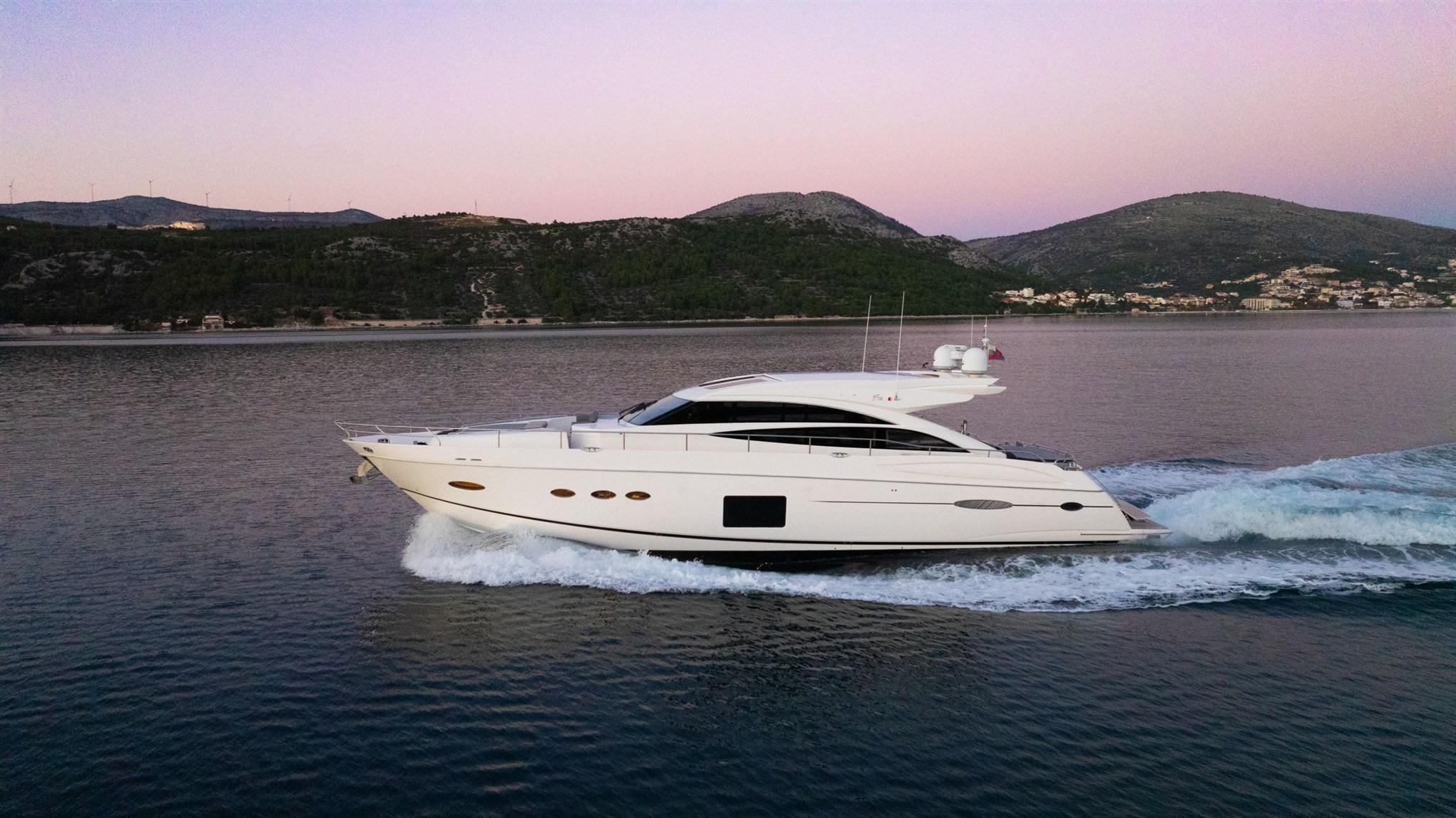 2012 Princess V72