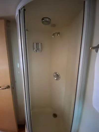 Aqua Alta Yacht Photos Pics 