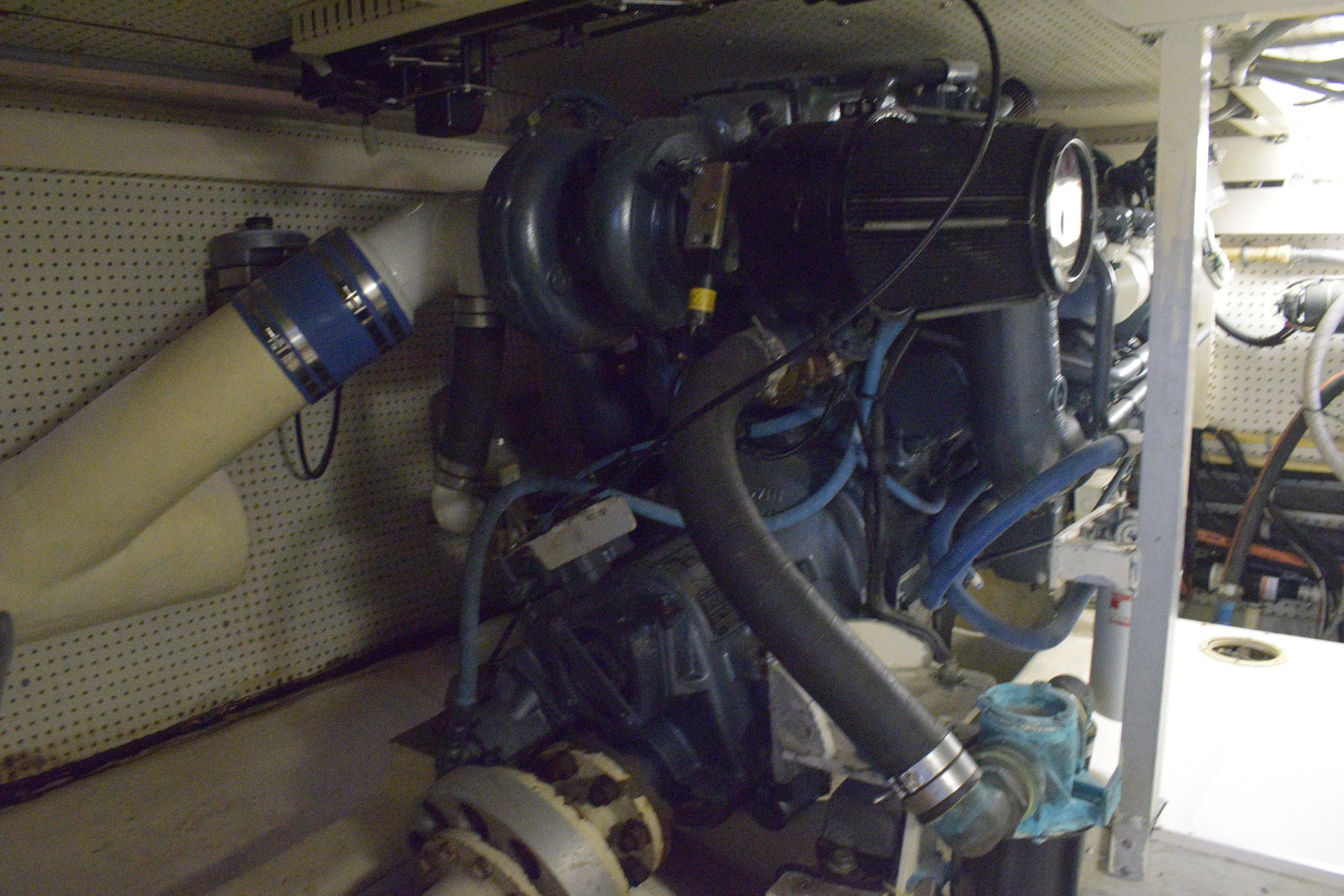 Aqua Alta Yacht Photos Pics 