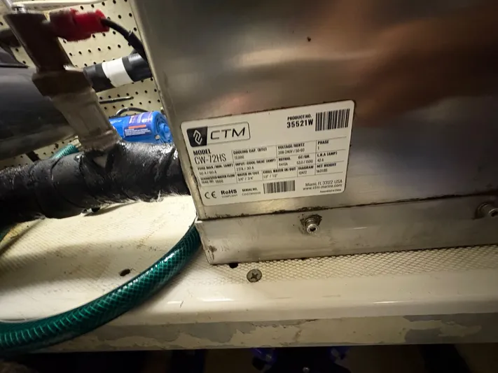 Aqua Alta Yacht Photos Pics 