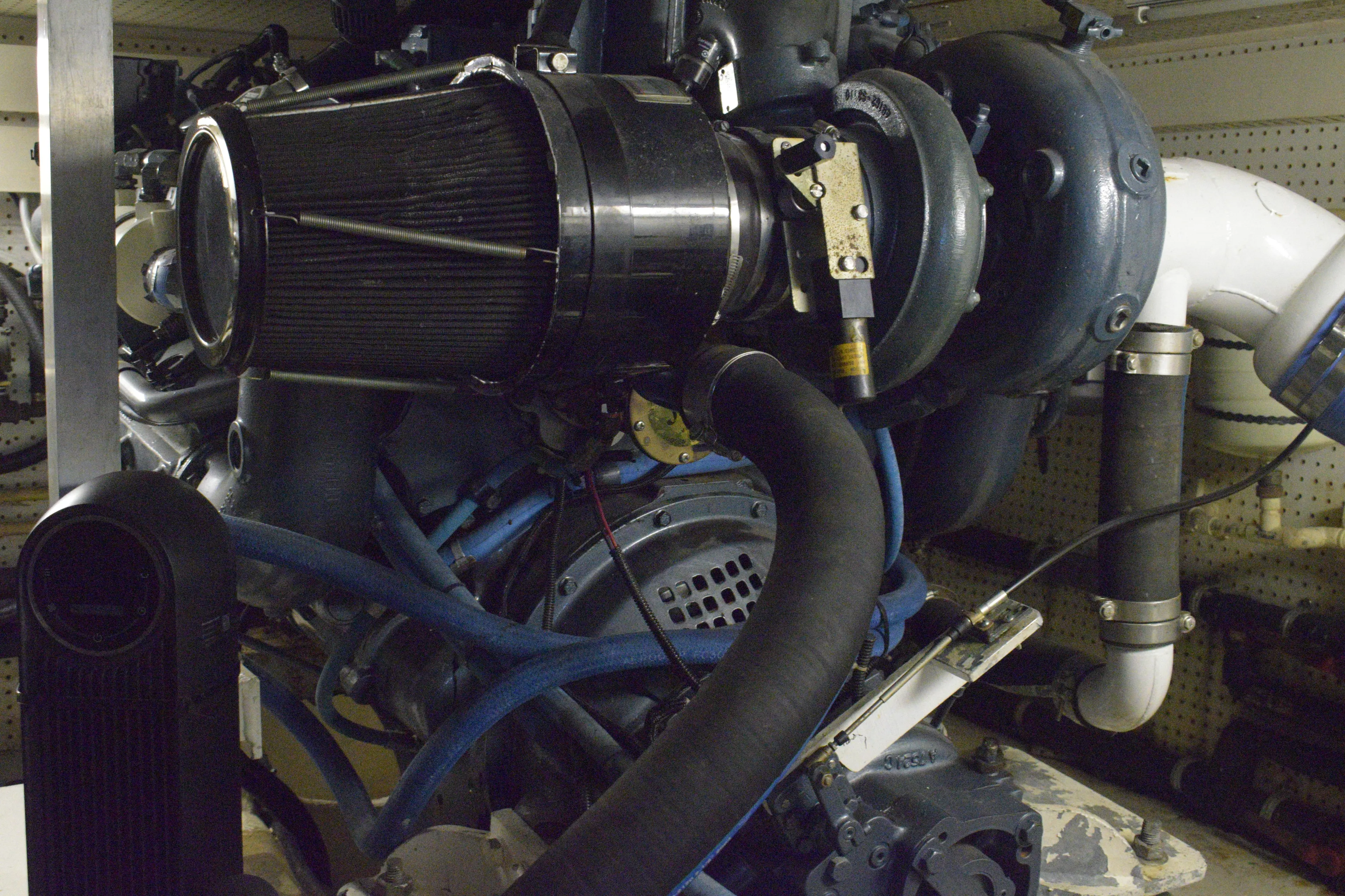 Aqua Alta Yacht Photos Pics 