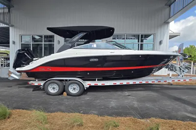Sea Ray SLX 260 Outboard