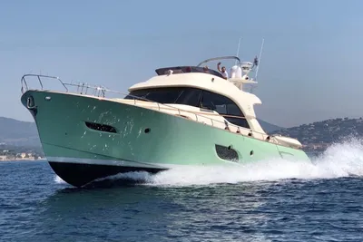 2007 Mochi Craft 64' Dolphin
