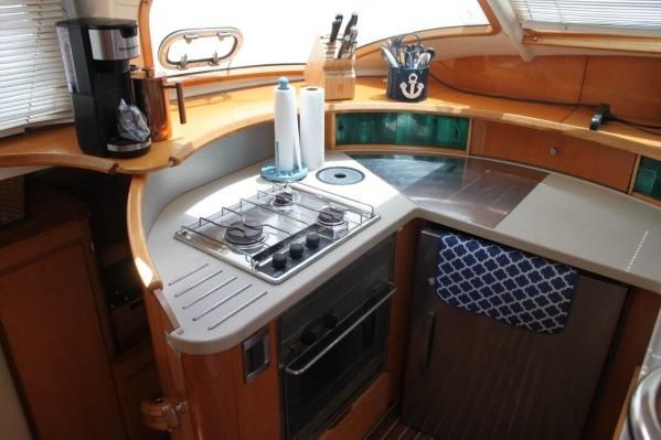 2006 Custom 44 
