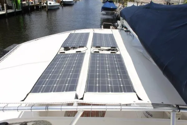 Jobsite Yacht Photos Pics 2006 Alliaura Marine Privilege 435 EZC catamaran with solar panels on deck.