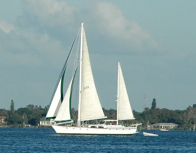 Emerald Lady Yacht Photos Pics 