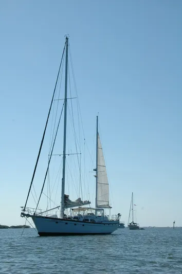 Emerald Lady Yacht Photos Pics 