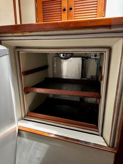 Emerald Lady Yacht Photos Pics 