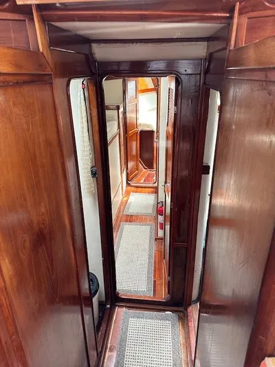 Emerald Lady Yacht Photos Pics 