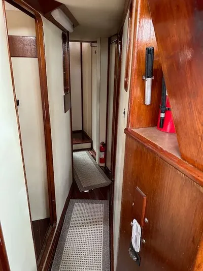 Emerald Lady Yacht Photos Pics 