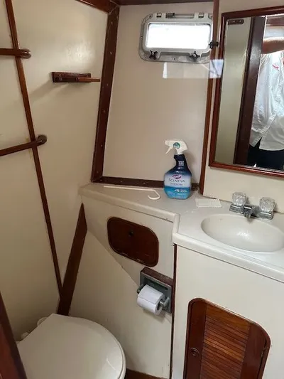 Emerald Lady Yacht Photos Pics 