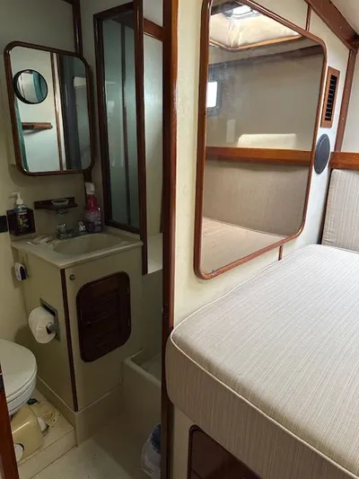 Emerald Lady Yacht Photos Pics 