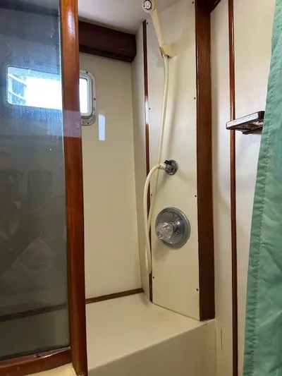 Emerald Lady Yacht Photos Pics 