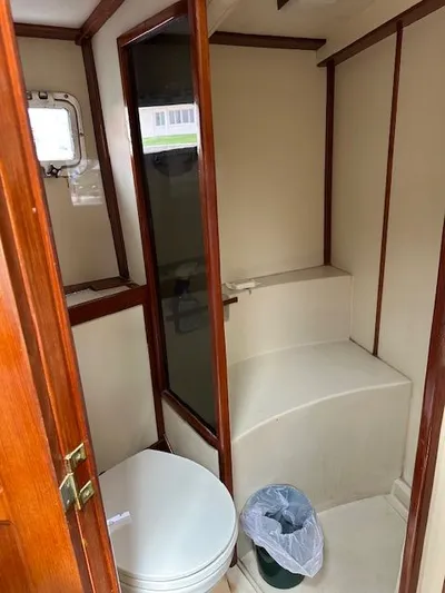 Emerald Lady Yacht Photos Pics 