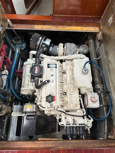 Emerald Lady Yacht Photos Pics 