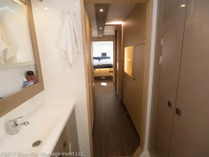 Blue Kite Yacht Photos Pics 