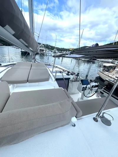 Blue Kite Yacht Photos Pics 