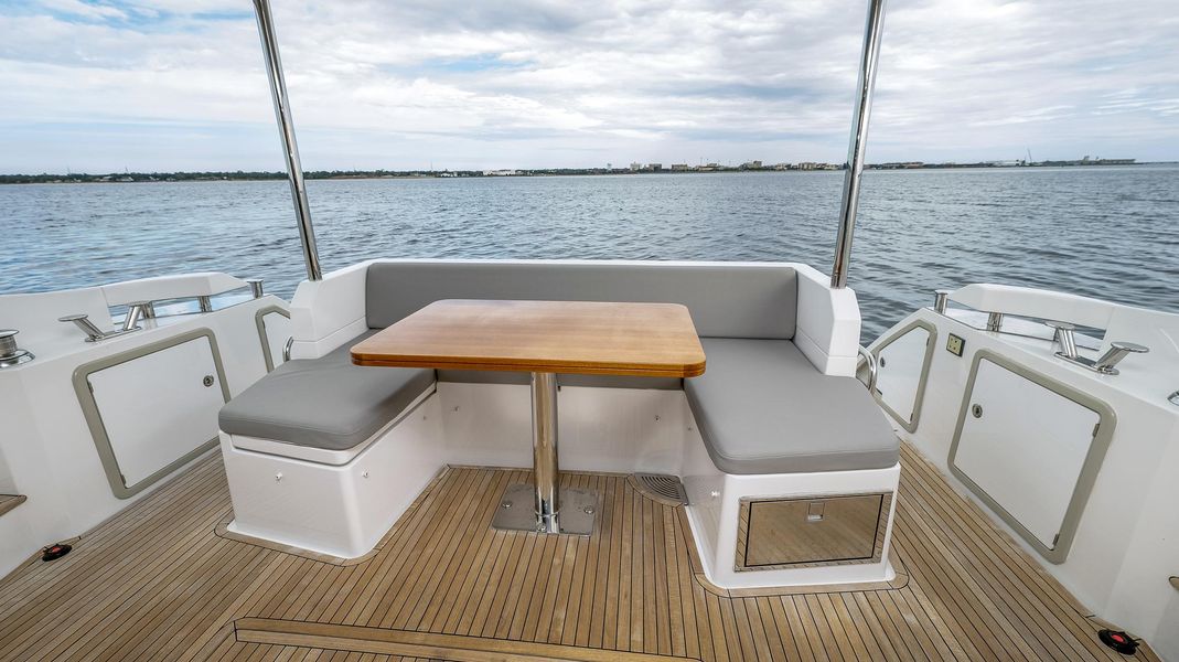 2017 Azimut 50 Flybridge