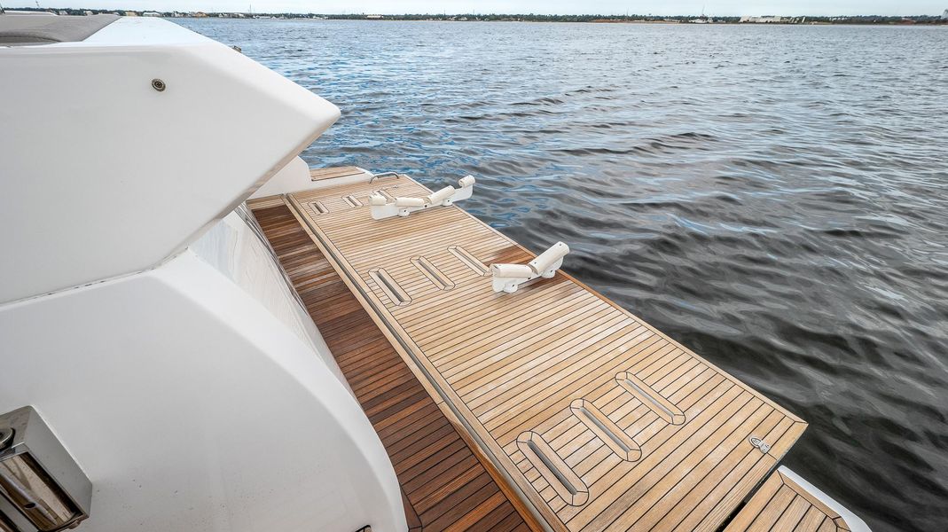 2017 Azimut 50 Flybridge
