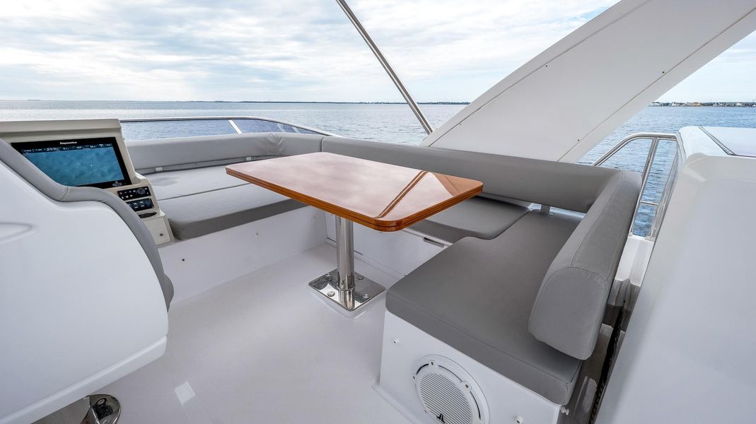 2017 Azimut 50 Flybridge