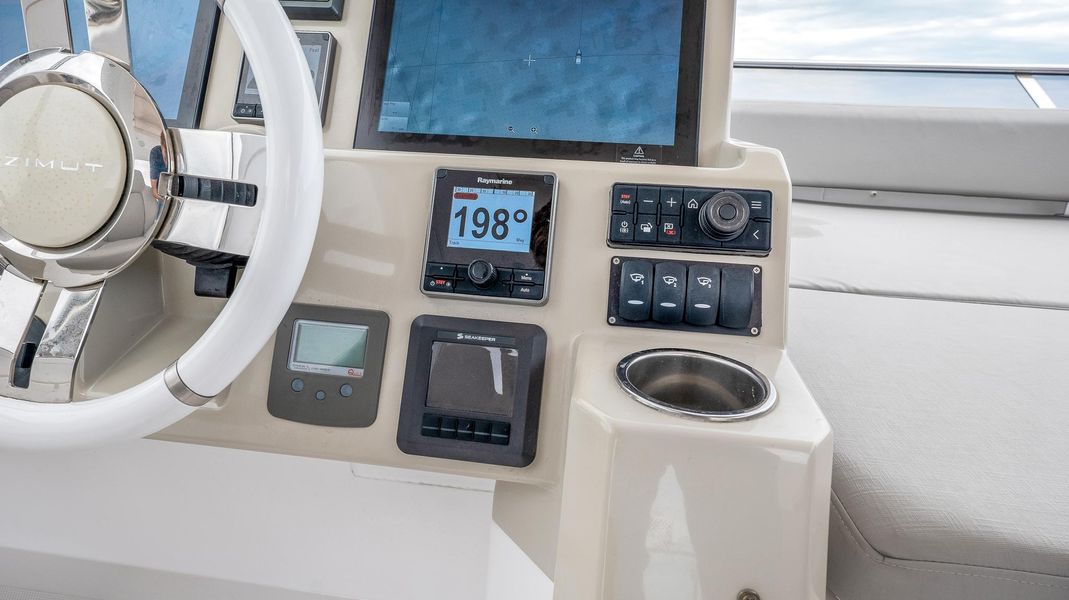 2017 Azimut 50 Flybridge